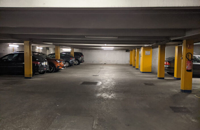 2SANTYPARKING — photo 2