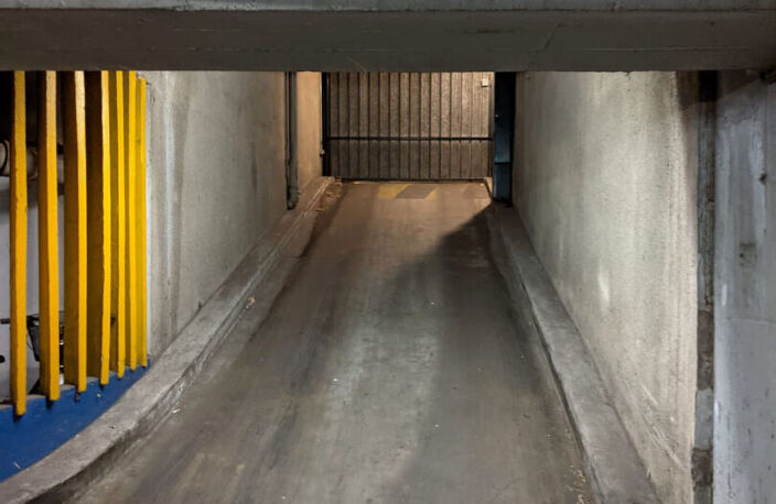 2SANTYPARKING — photo 3