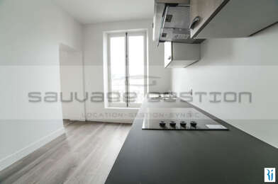 Appartement 4 pièces 1155 €
