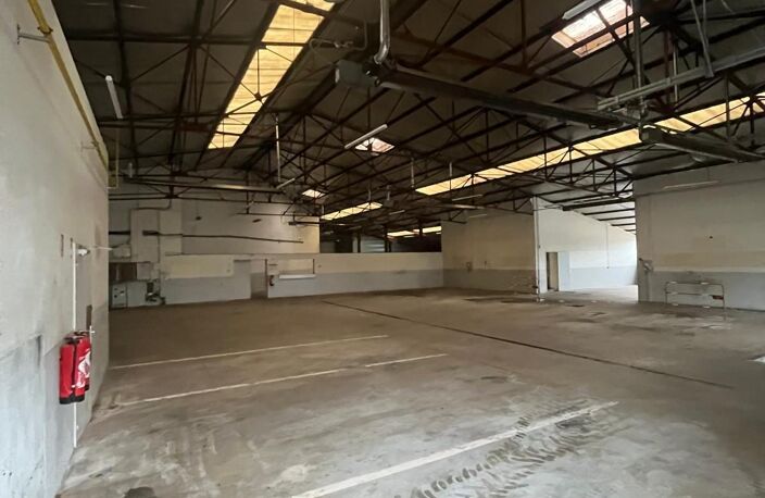 Local commercial — photo 3