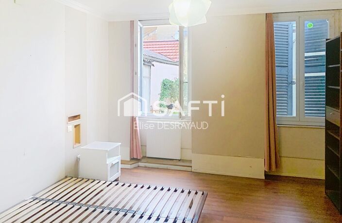 Grand appartement lumineux au centre ville tout en étant au clame — photo 3