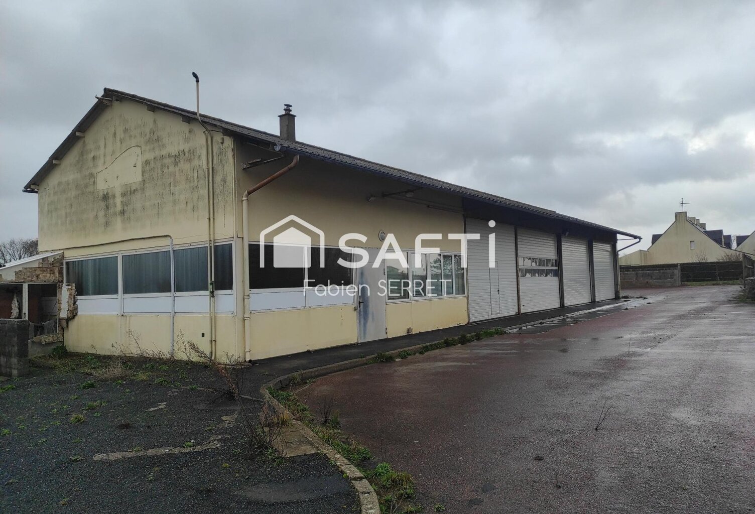 Bâtiment 232m2 — photo 1