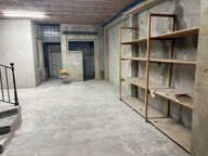 location remise de 100m2  environ avec toilettes et  lave-ma — photo 3