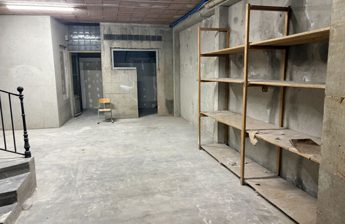 location remise de 100m2  environ avec toilettes et  lave-ma — photo 3
