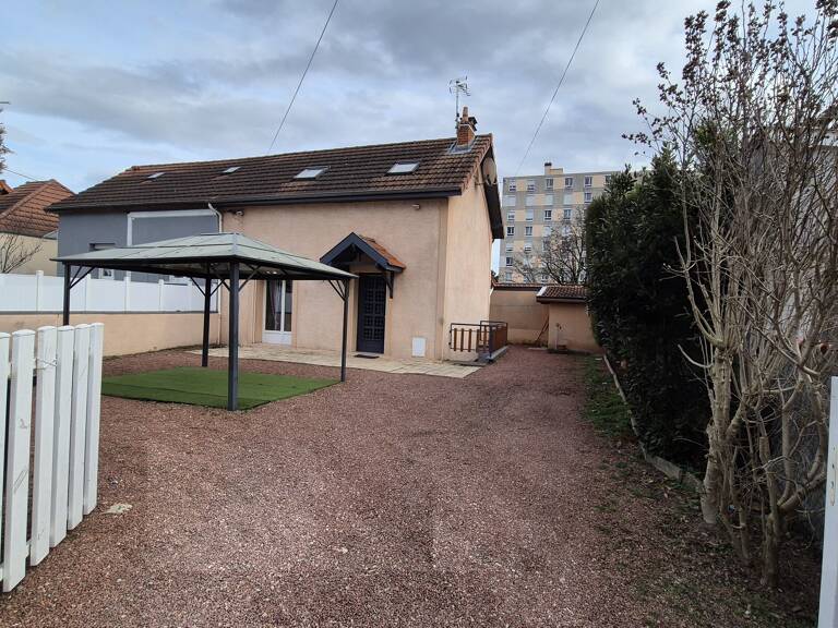 Maison 4 pièces 82 m² — photo 1