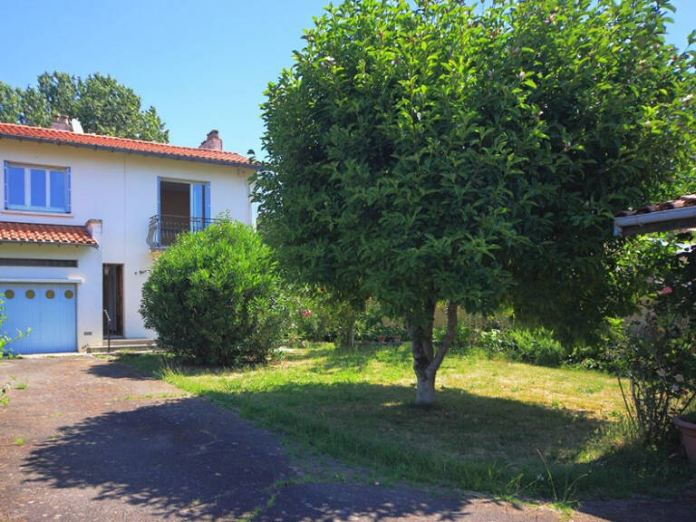 Maison de 103 m2, T5, jusqu'à 4 chambres, sur terrain de 590 — photo 1