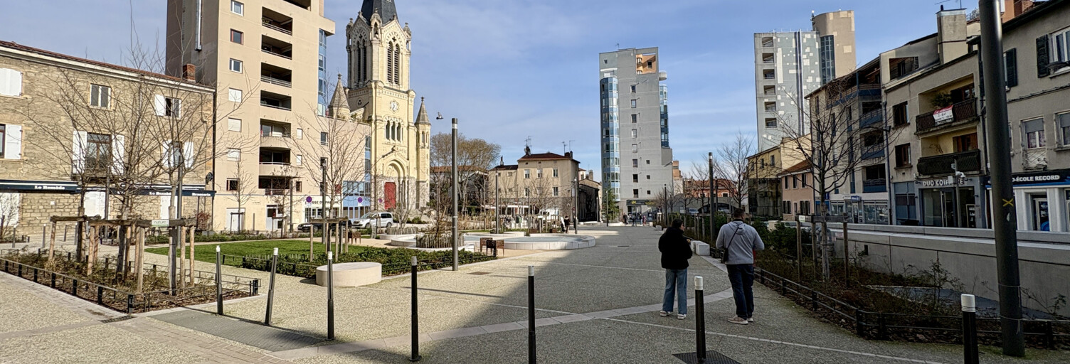 Immeuble  207 m² à vendre à Oullins-Pierre-Bénite (69600)