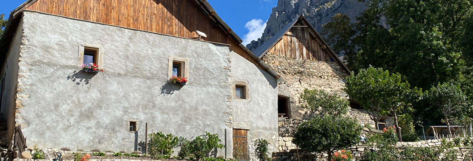 Maison 4 Pièces 199 m² à vendre à Le Dévoluy (05250)