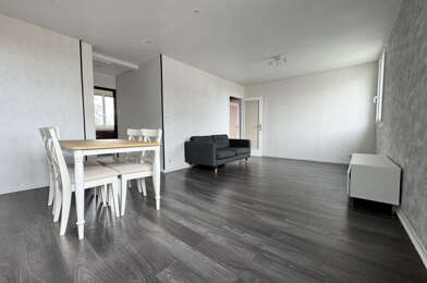 Appartement 3 pièces 748 €