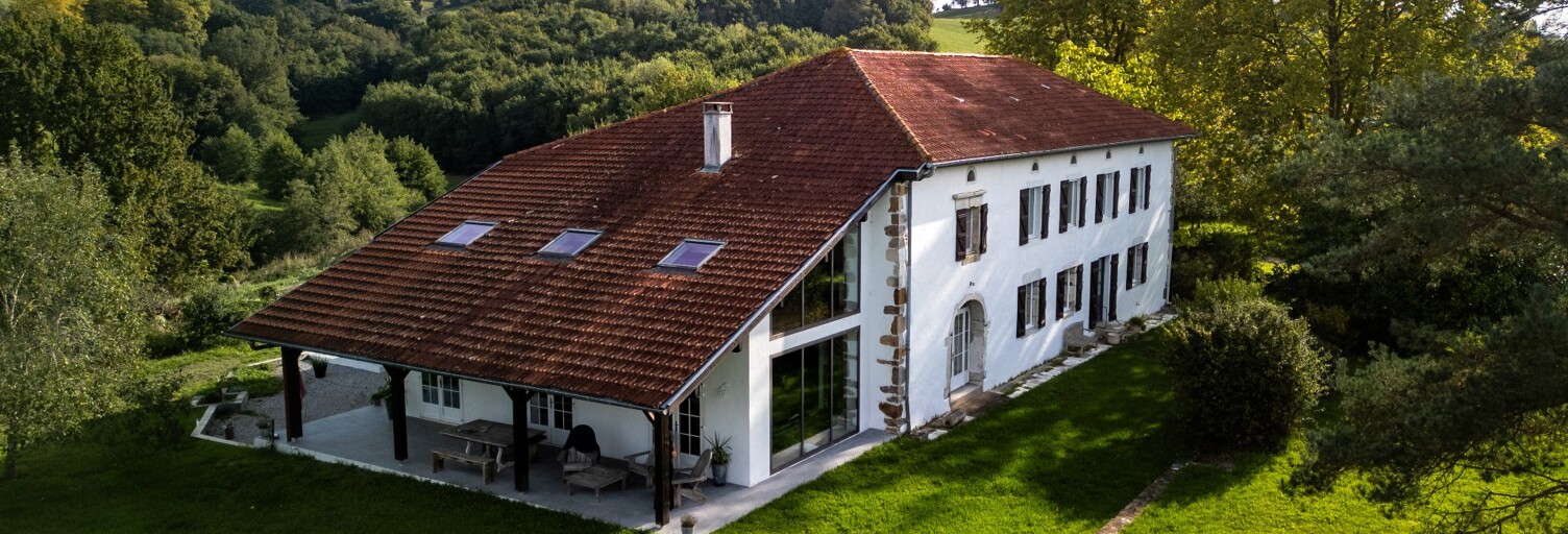 Maison 12 Pièces 530 m² à vendre à Bardos (64520)