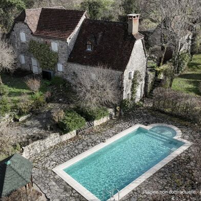 Maison 9 pièces 383000 €