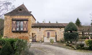 Maison 8 Pièces 200 m² à vendre à Lacropte (24380)