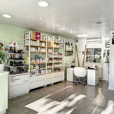 Commerce 3 pièces 115500 €