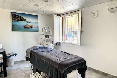 Commerce 2 pièces 110250 €