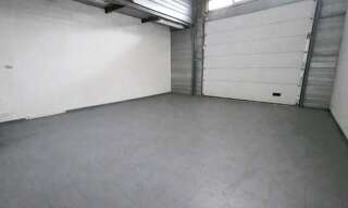 Commerce  82 m² à louer à Saint-Cyr-sur-Loire (37540)