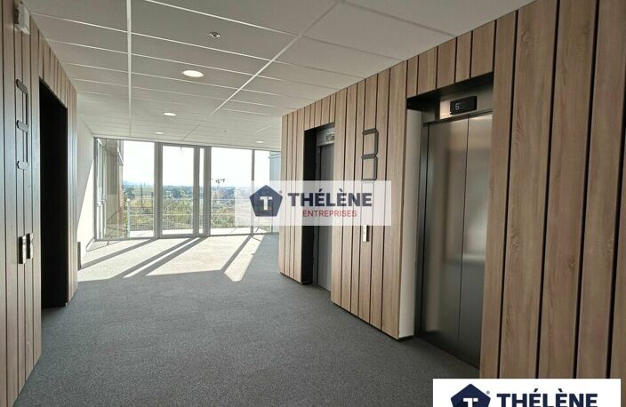 BUREAUX à LOUER — photo 5