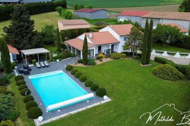 Maison 6 pièces 399000 €