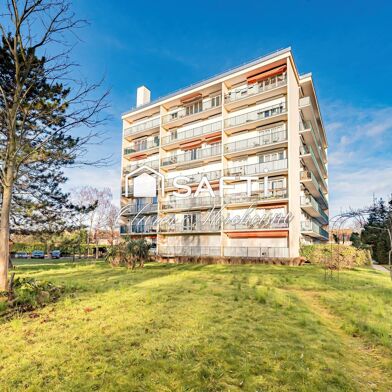 Appartement 4 pièces 220000 €