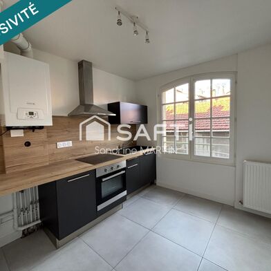 Appartement 3 pièces 144000 €