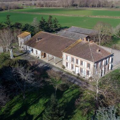 Maison 10 pièces 416960 €