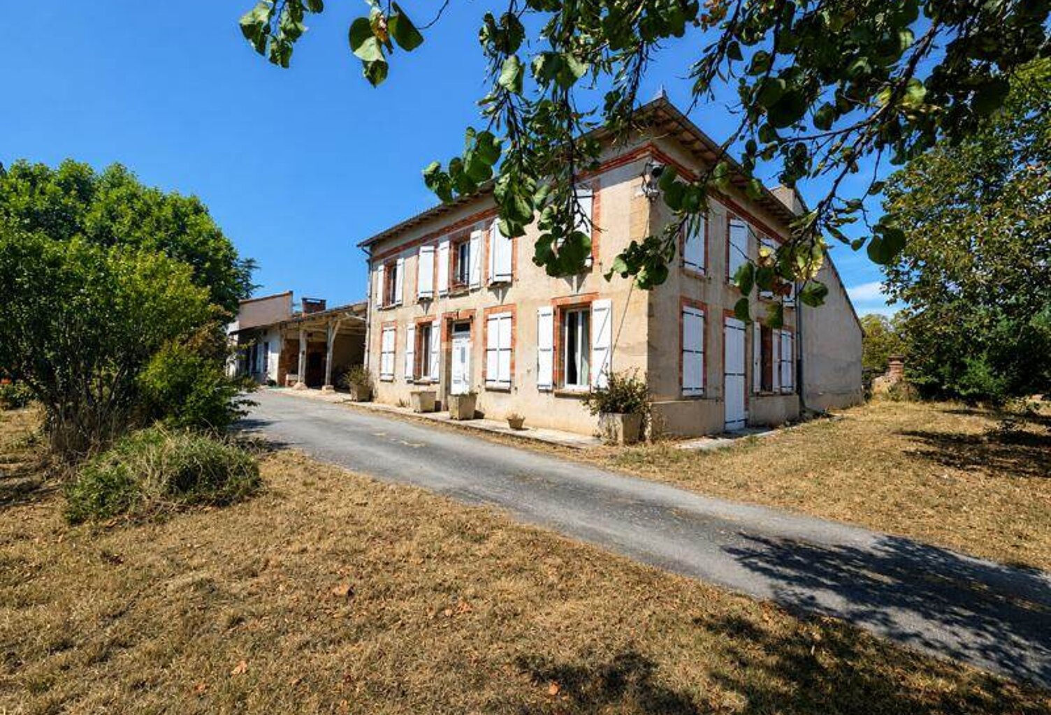 Propriété Agricole de 10 pièces principales — photo 1