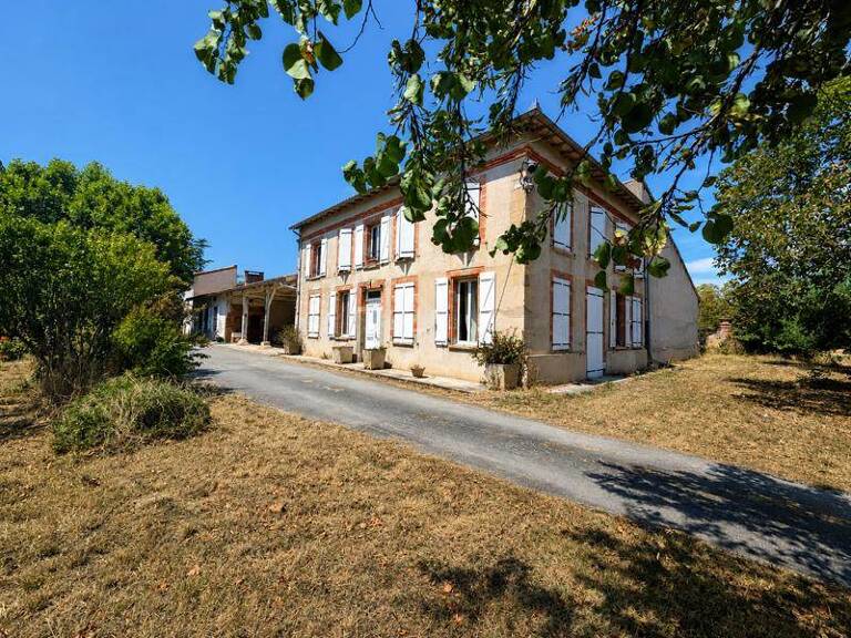Propriété Agricole de 10 pièces principales — photo 1