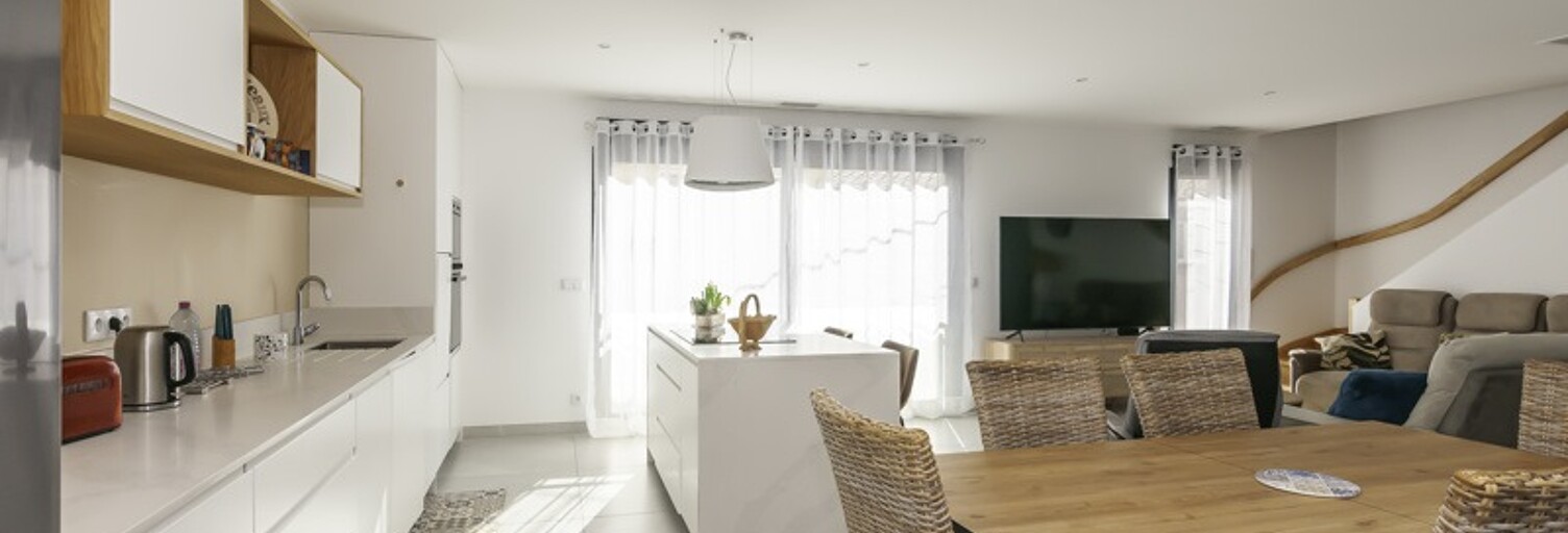 Maison 5 Pièces 144 m² à vendre à Mèze (34140)