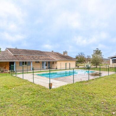 Maison 6 pièces 317700 €