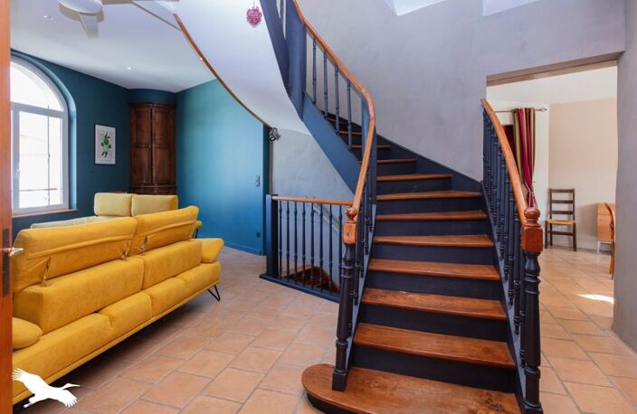 Maison de ville de 9 pièces principales — photo 4