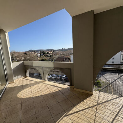 Appartement 5 pièces 192240 €