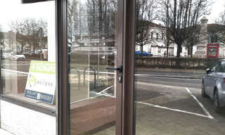 Commerce  58 m² à vendre à Polliat (01310)