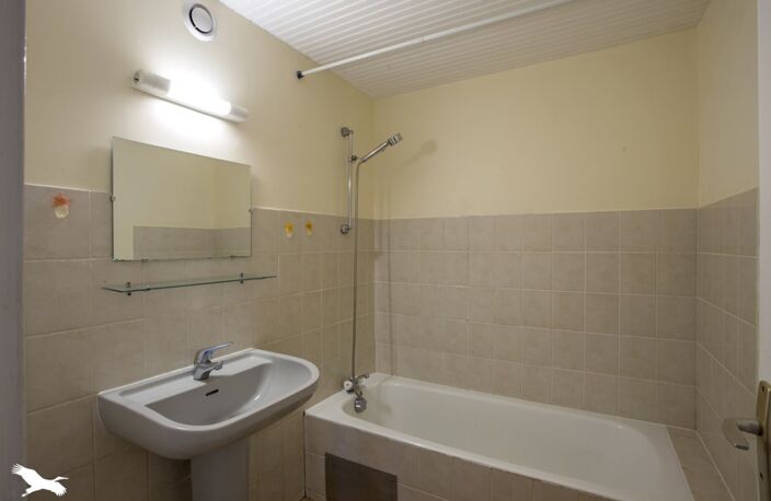 Maison en pierre de 4 pièces principales — photo 4