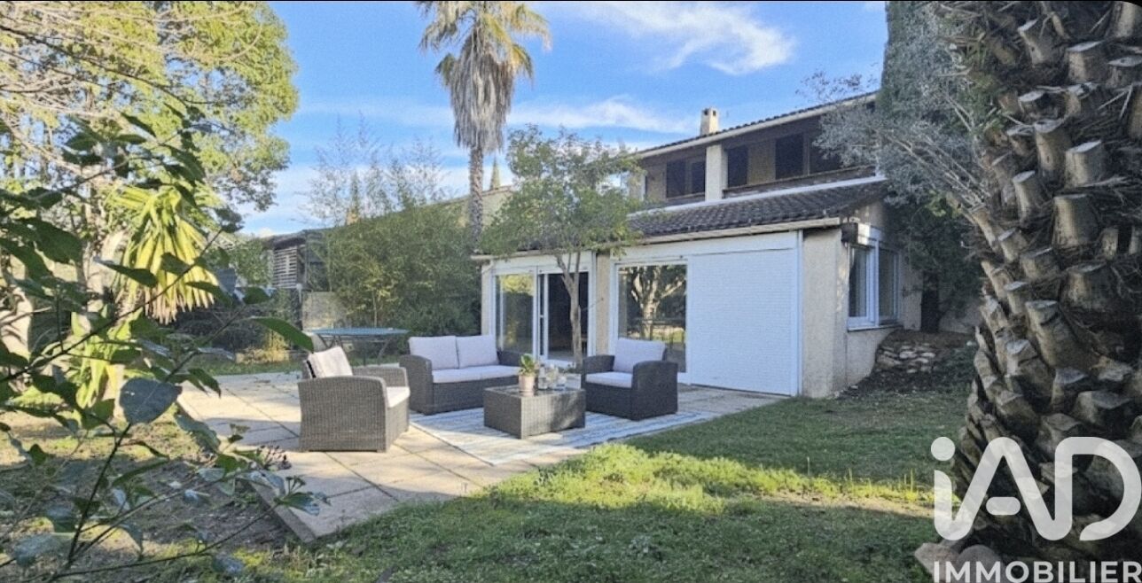 Roquebrune-Sur-Argens - 161m² - 5p.