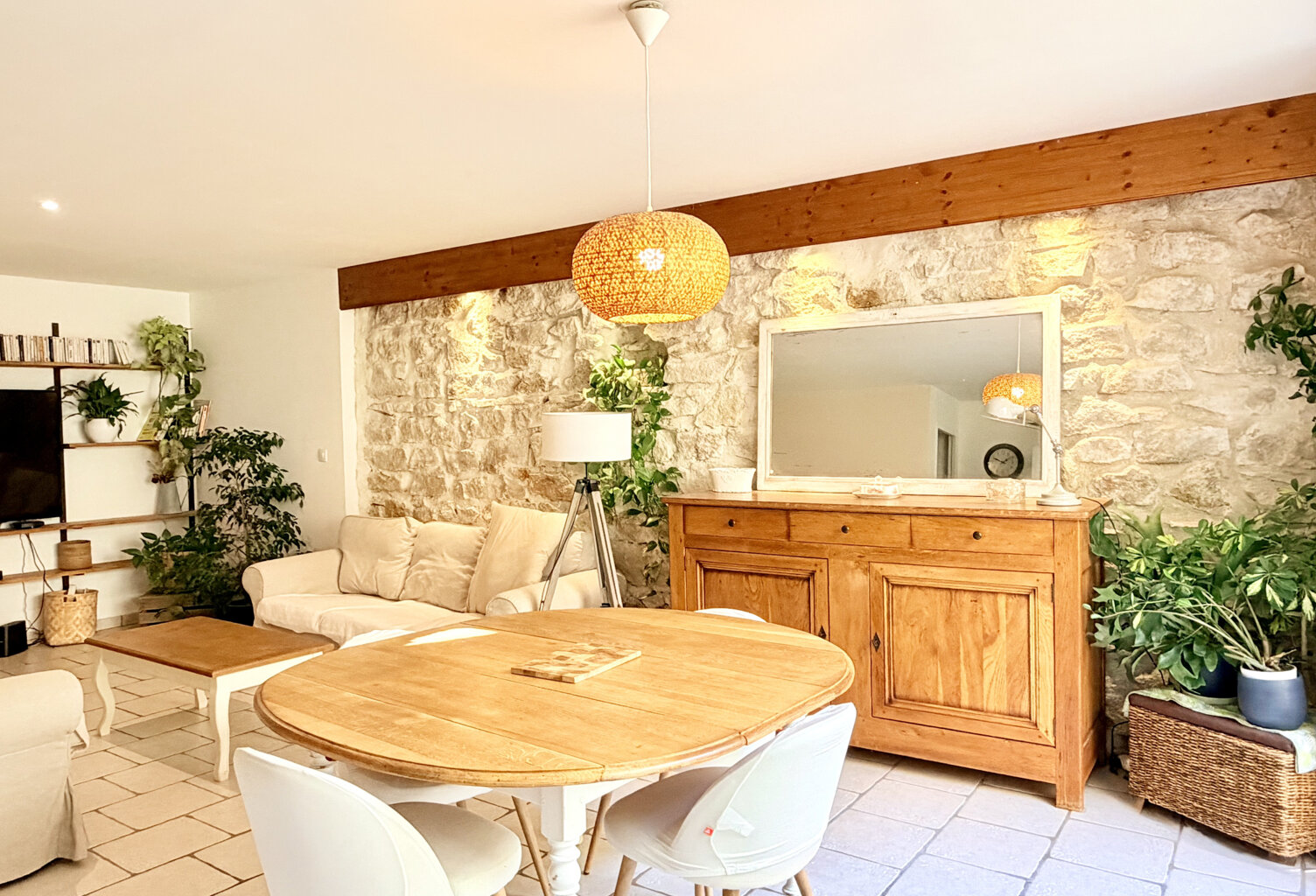 Charmante maison individuelle en pierre de taille — photo 1