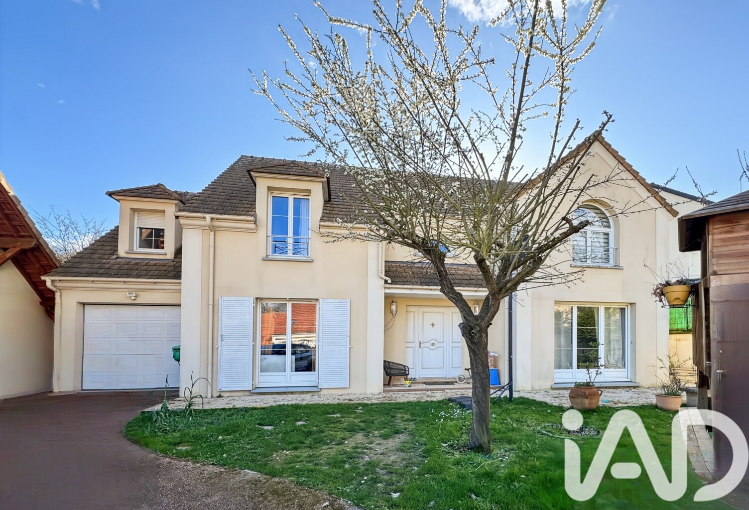 Vente Maison traditionnelle 7 pièces — photo 1