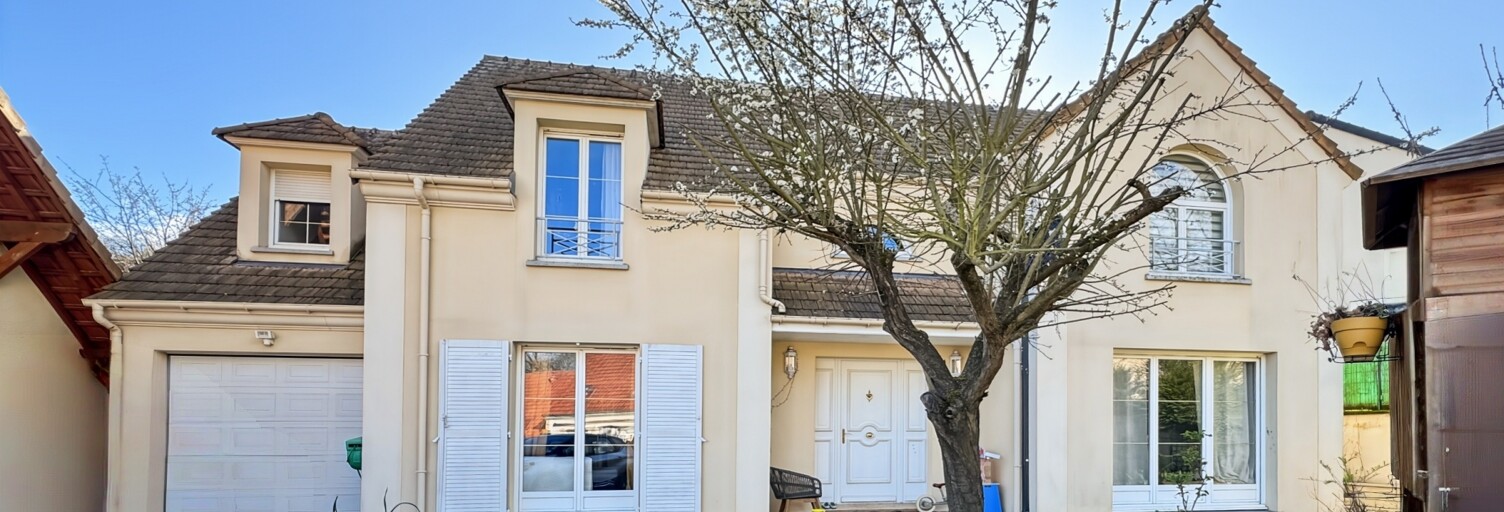 Maison 7 Pièces 185 m² à vendre à La Ville-du-Bois (91620)