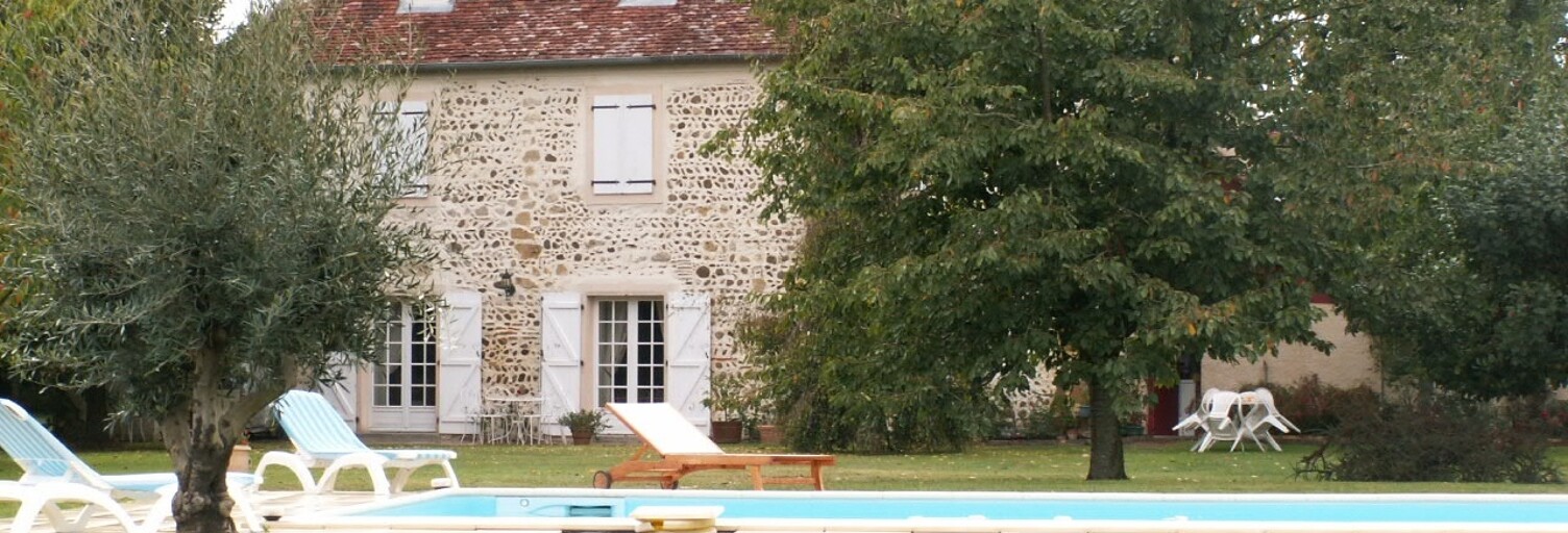 Maison 7 Pièces 200 m² à vendre à Carrère (64160)