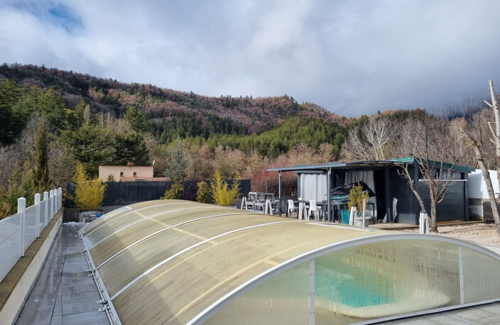 MAISON avec piscine — photo 3