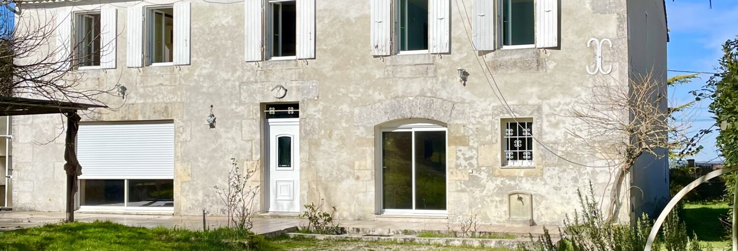 Maison 7 Pièces 244 m² à vendre à Salles-d'Angles (16130)