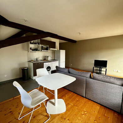 Appartement 2 pièces 700 €