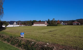 Terrain  588 m² à vendre à Lamarque-Pontacq (65380)