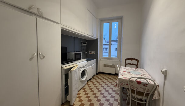 Appartement 1 pièces  à louer Marseille 8eme 13008