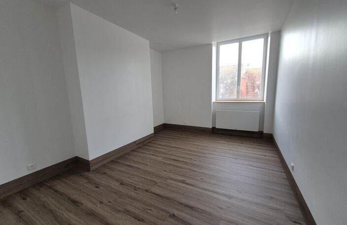 Superbe T4 neuf au coeur du centre ville libre de suite — photo 3