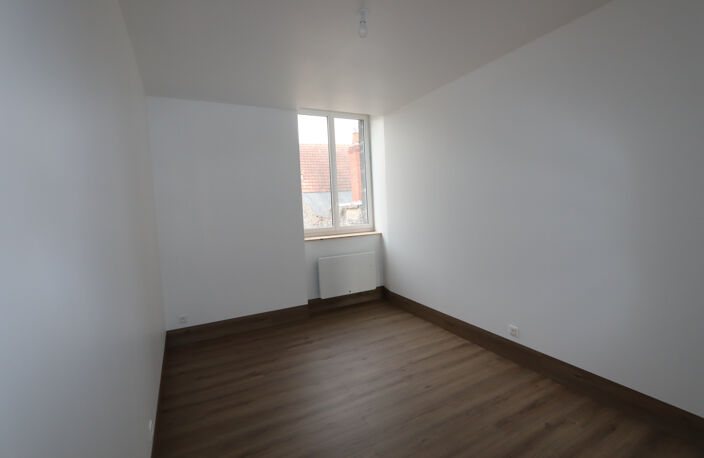 Superbe T4 neuf au coeur du centre ville libre de suite — photo 5