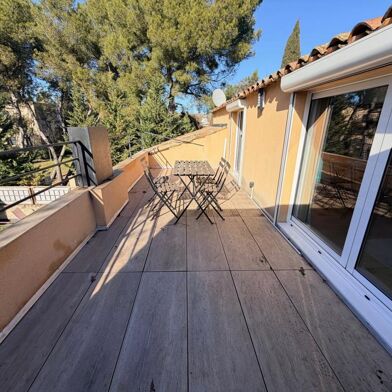 Appartement 3 pièces 1360 €