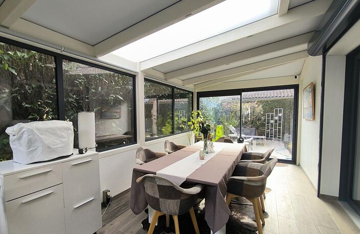 Maison mitoyenne À Vendre — photo 2