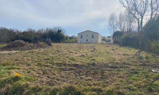 Terrain  526 m² à vendre à Saint-Savin (33920)