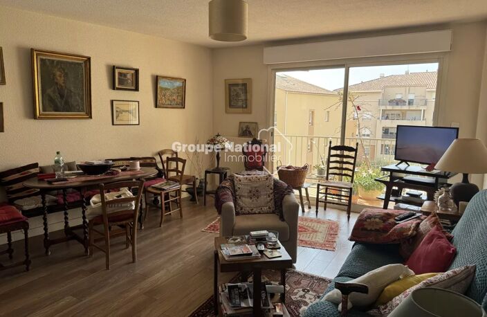PLEIN CENTRE AU CALME APPARTEMENT T3 — photo 3