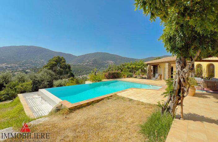 VILLA A VENDRE VUE MER 5 CHAMBRES CAVALAIRE-SUR-MER — photo 5