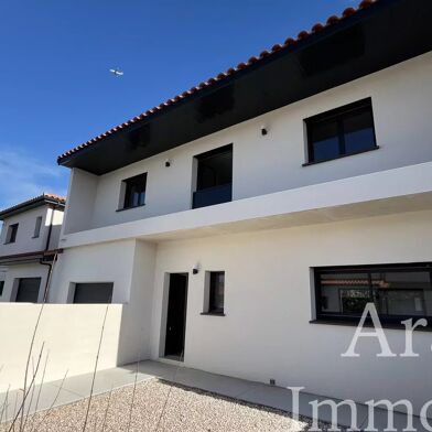 Maison 5 pièces 364000 €